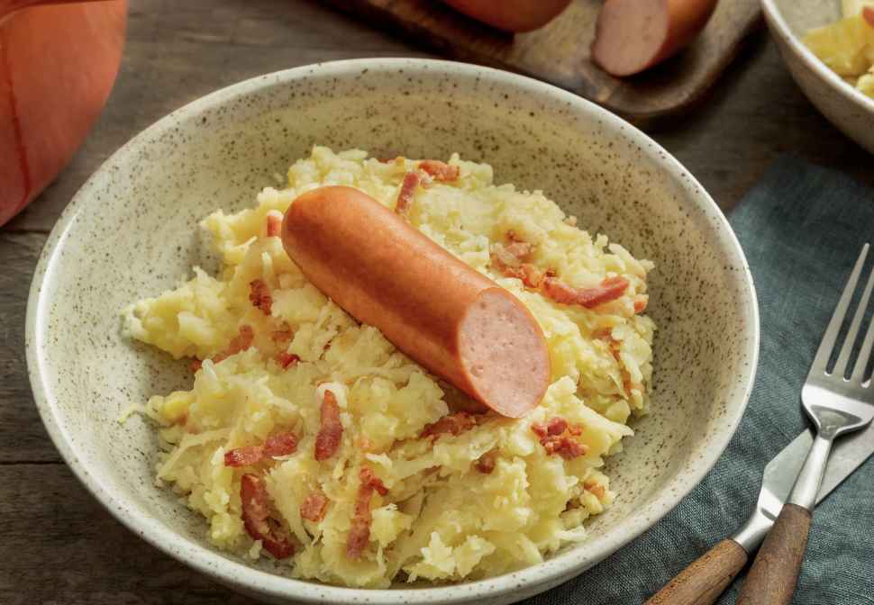 Exploring Dutch Culinary Heritage: Traditional Flavors with a Modern Twist