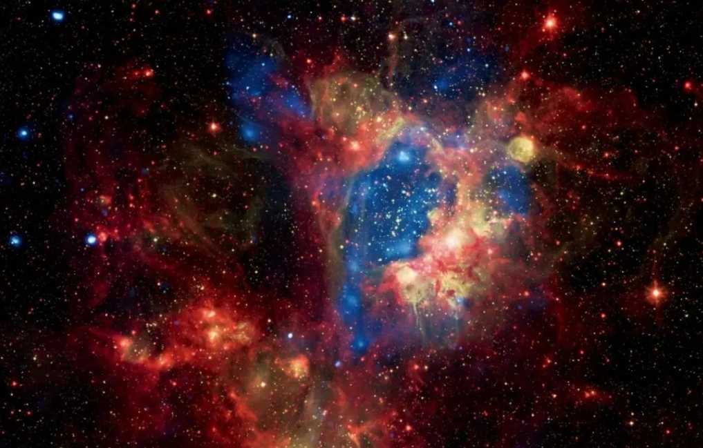 The Carina Nebula: A Cosmic Cradle Hidden in the Southern Skies