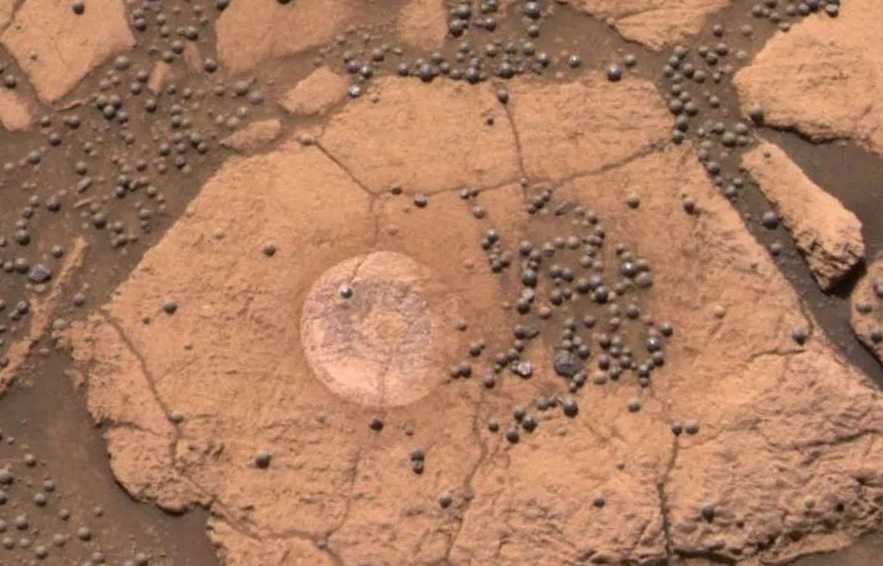 Mars' Mysterious 'Blueberries': How Did These Iron-Rich Spheres Form?